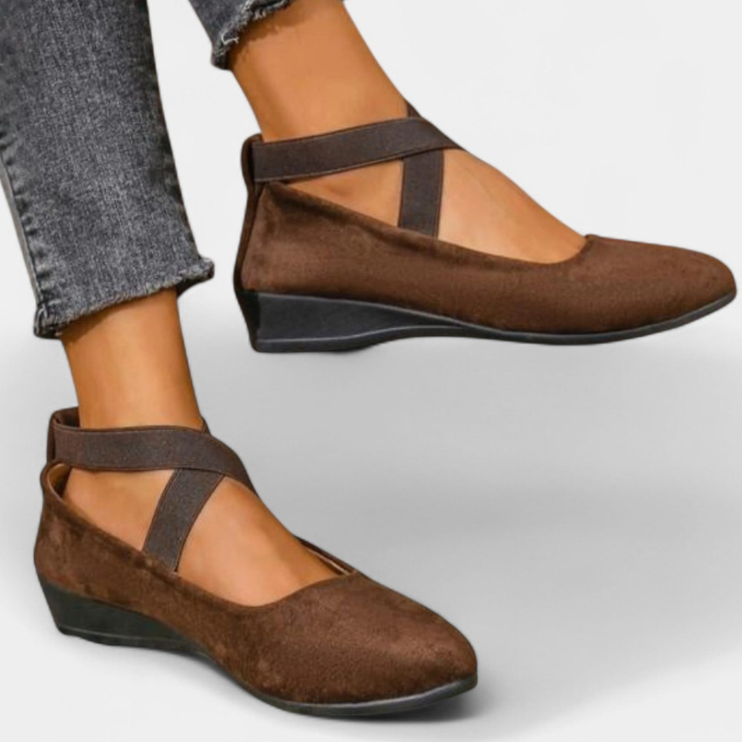 Noira™ | Bekväma vardagsskor. Stil som håller hela dagen.