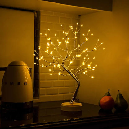 GlowTree™ | Skapa magi i vintermörkret med 108 varmvita LED-ljus
