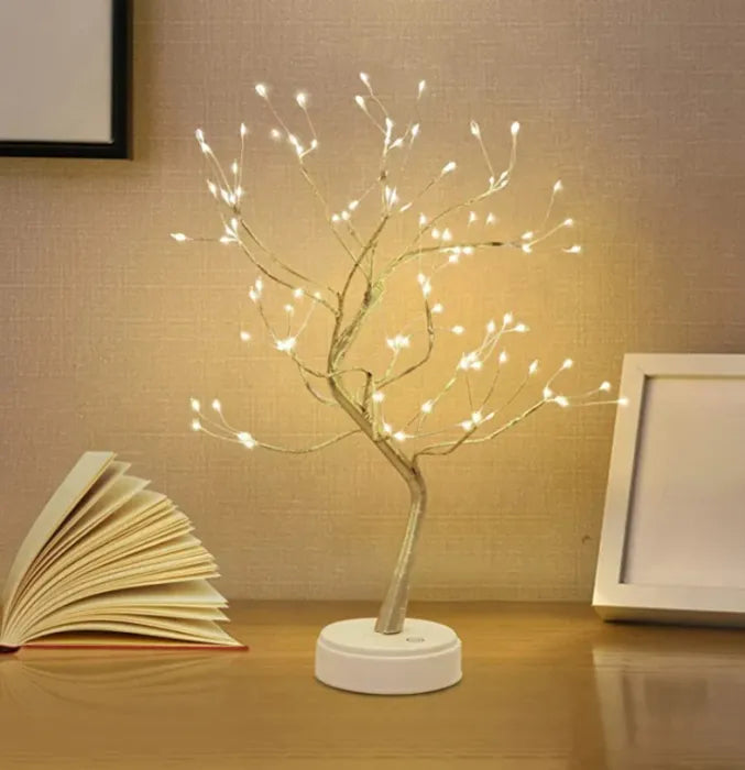 GlowTree™ | Skapa magi i vintermörkret med 108 varmvita LED-ljus