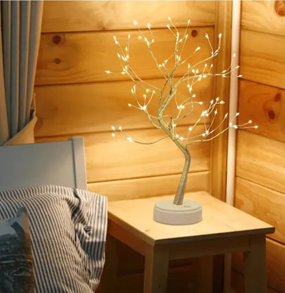 GlowTree™ | Skapa magi i vintermörkret med 108 varmvita LED-ljus