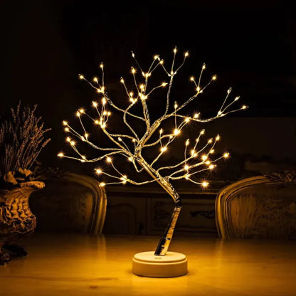 GlowTree™ | Skapa magi i vintermörkret med 108 varmvita LED-ljus